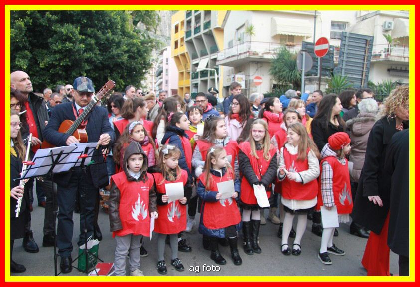 181208 Omaggio Floreale 019_tn.JPG